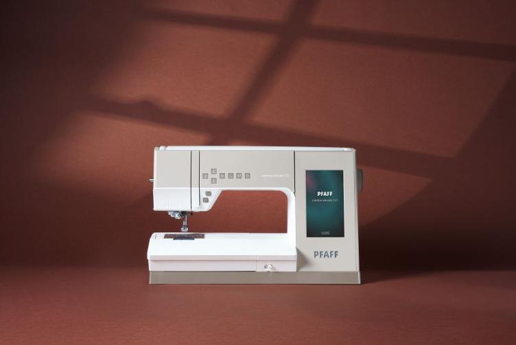 PFAFF® creative elevate™ 680 Nähmaschine - 0