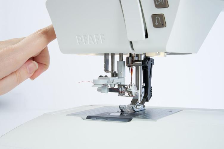 PFAFF® creative elevate™ 680 Nähmaschine - 8