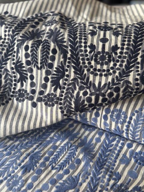 Baumwoll Streifen-Stickerei