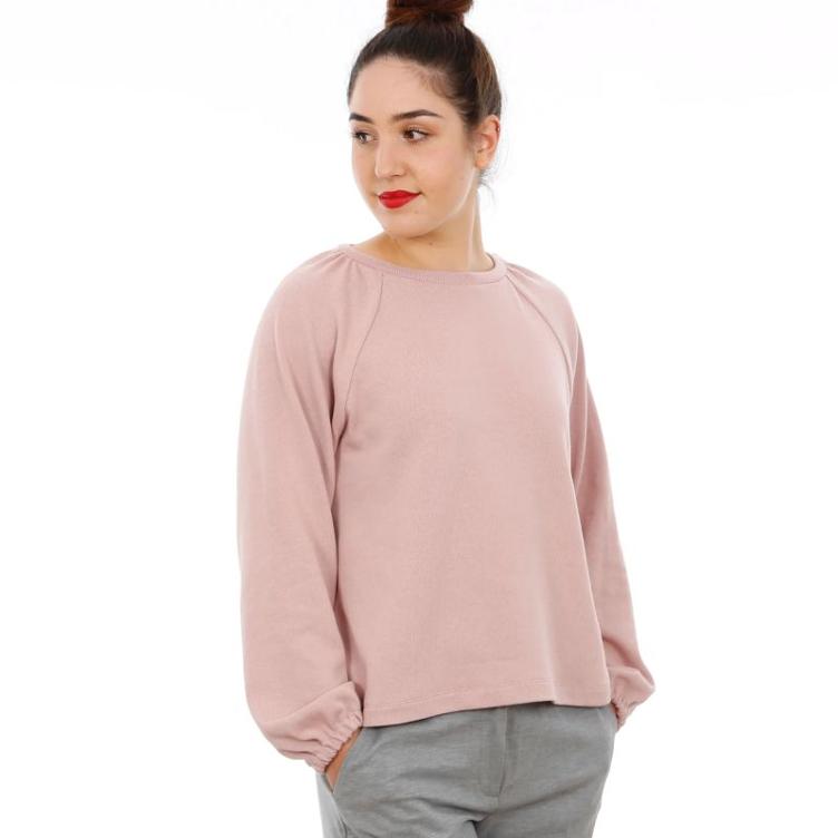 Frau CAJA, Raglanpullover mit Blousonärmel, von Studio Schnittreif - 2