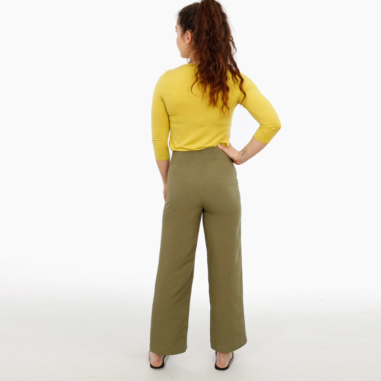 FRAU ELENA, Schlichte Hose mit geradem Bein, von Studio Schnittreif - 4