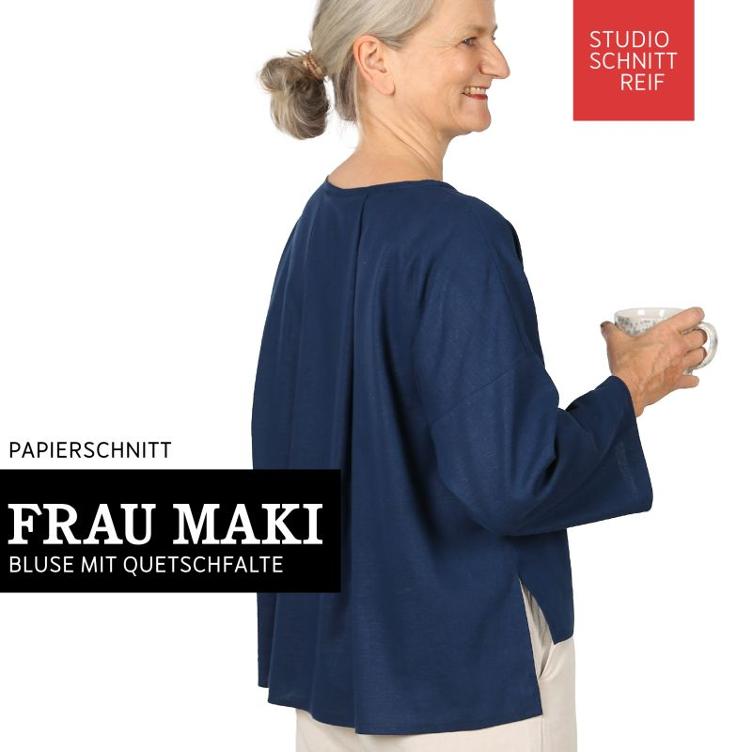 Frau Maki, Verschlusslose Bluse mit Quetschfalte