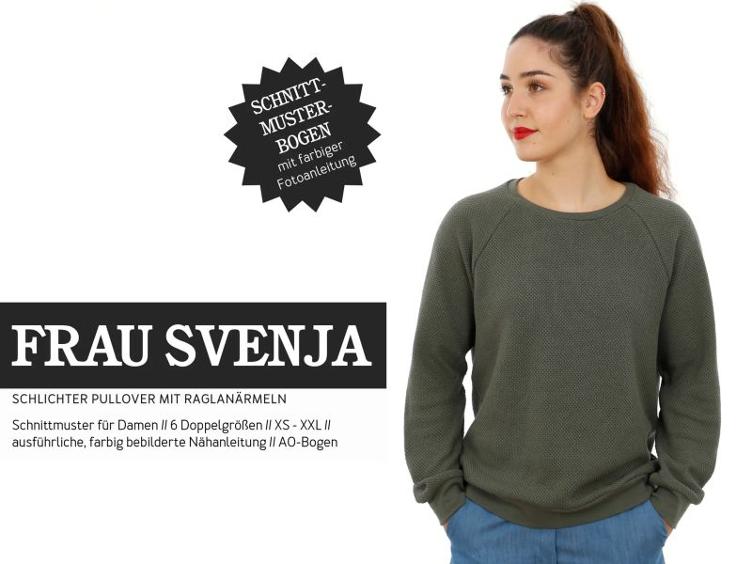 Frau SVENJA, Schlichter Pullover mit Raglan, von Studio Schnittreif