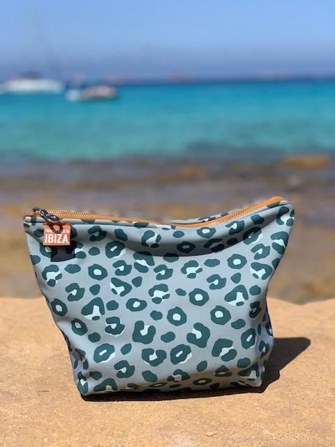 #ibiza beach Necessaire, Leo