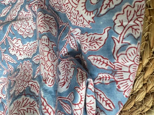 Indische Baumwolle, Floral Dusty Blue/Red