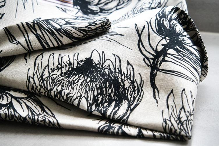 King Protea, Black & White, Canvas 50x140cm