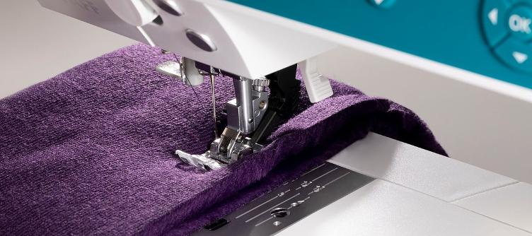 PFAFF® ambition™ 620 - 1