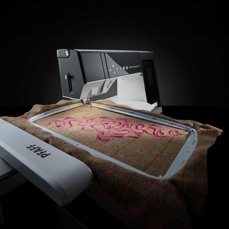 PFAFF creative expression 750