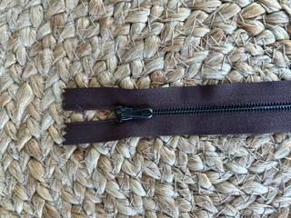 riri Metal Hosen, Braun, Col. 2225, 16cm