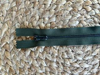riri Metal Hosen, Olive, Col. 2827, 16cm