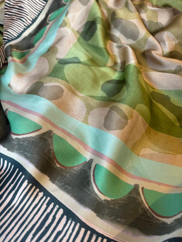 Viskose, Grün mit Bordure