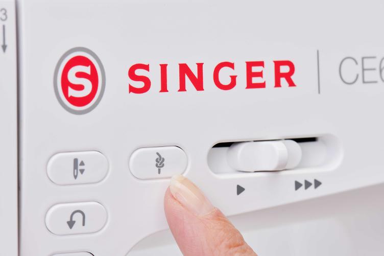 SINGER Elite CE677 - 0