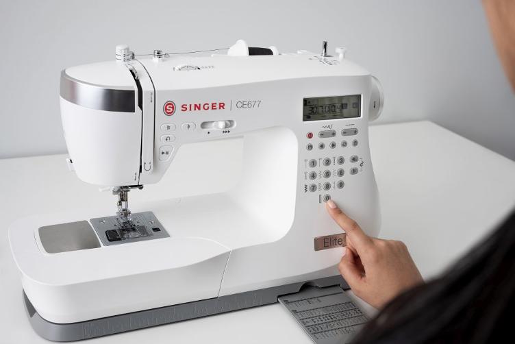 SINGER Elite CE677 - 3