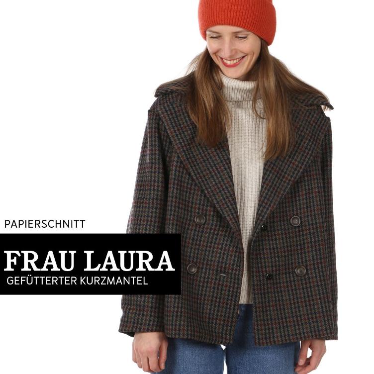Studio Schnittreif, Frau LAURA, Kurzmantel mit grossem Kragen
