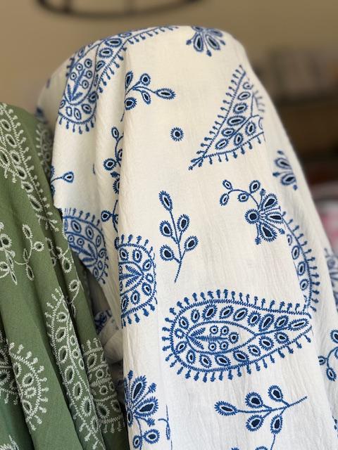 Summer Paisley Weiss/Blau